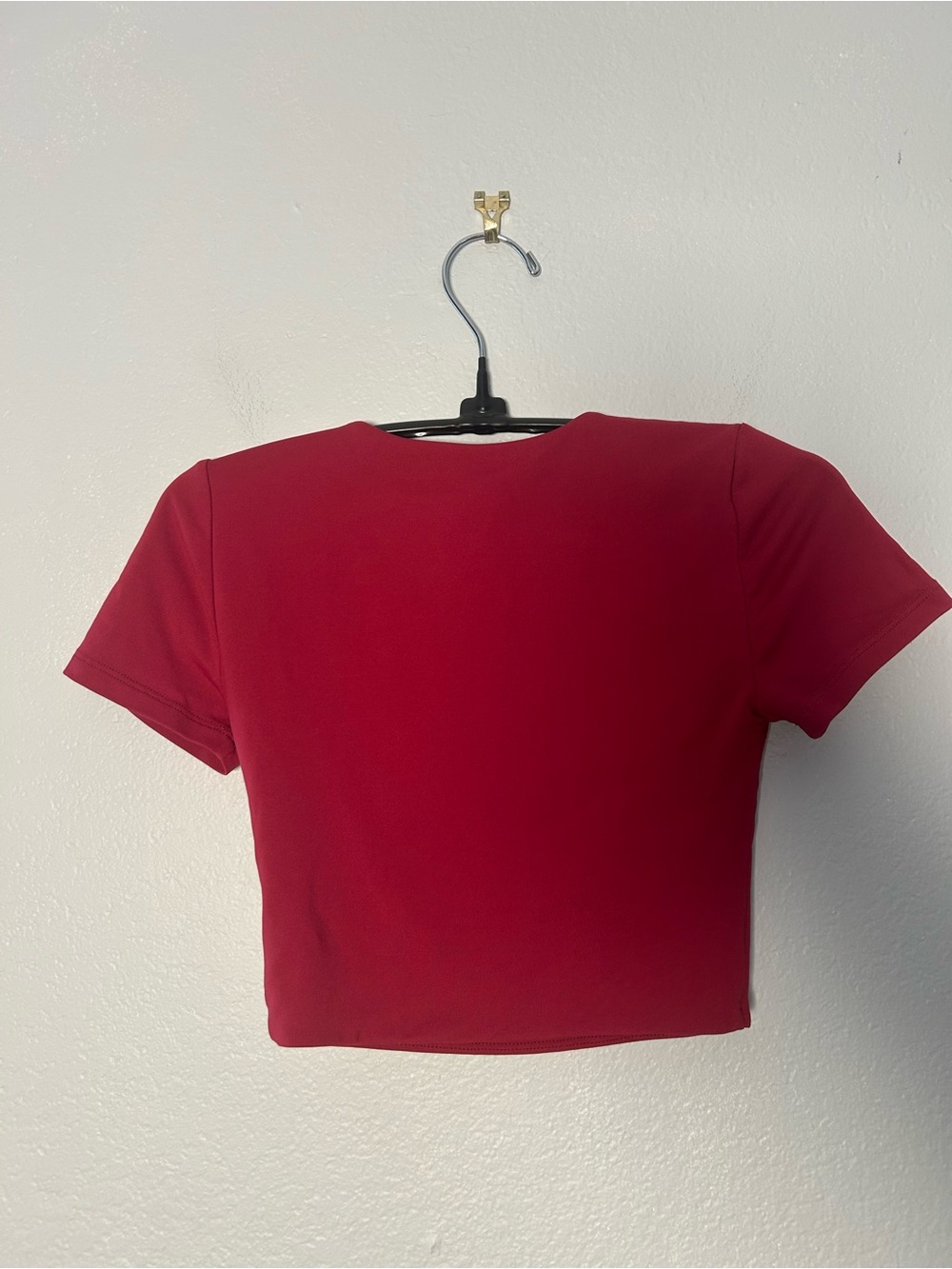 Aritzia Contour Stretch Red Crop Tee - Women's Short Sleeve Top - Picture 8 of 8